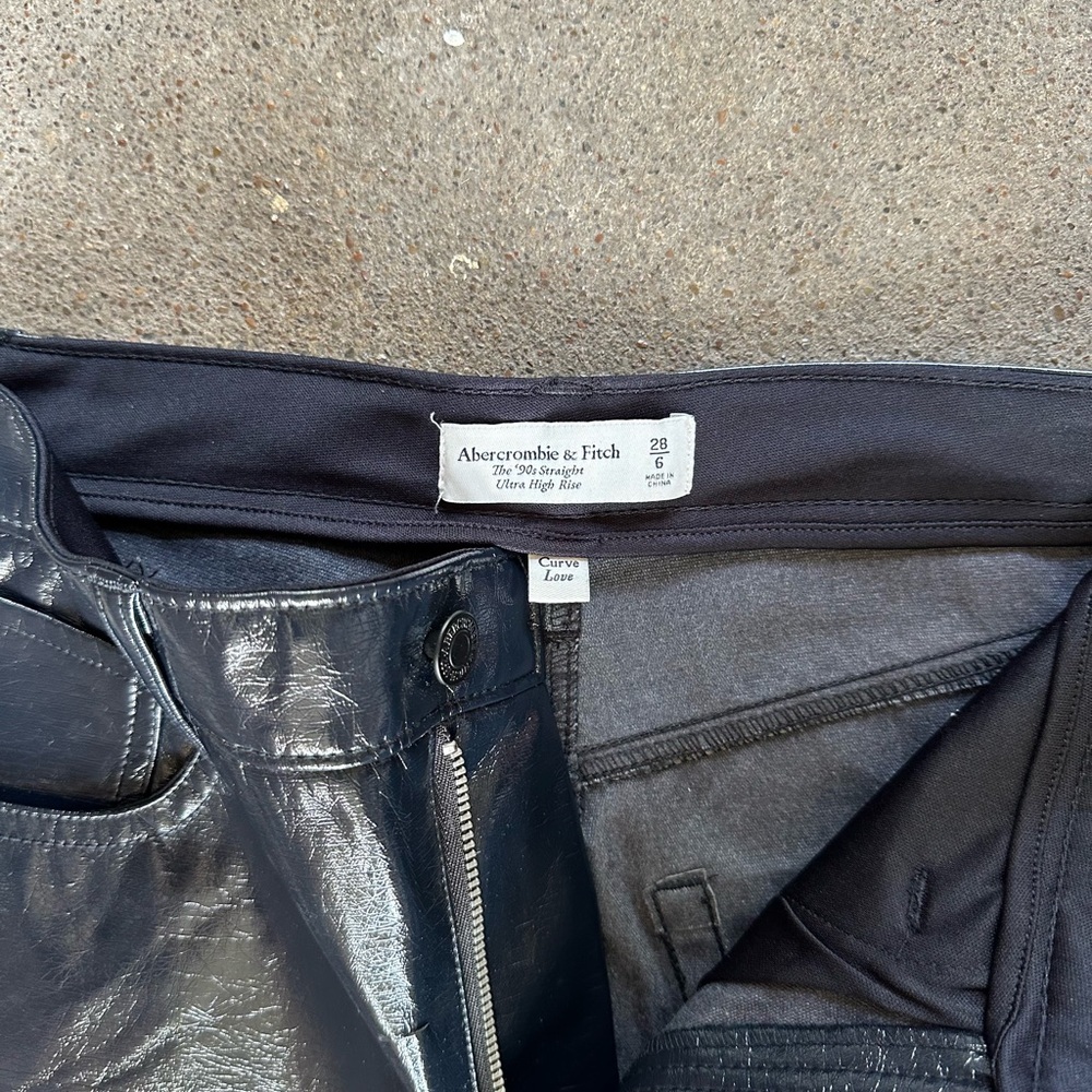 NWT Abercrombie & Fitch Leather Curve Love The ‘90s Straight Ultra HR Navy 28|6 - Picture 4 of 5